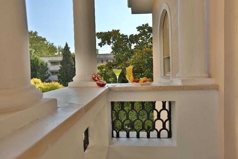 Padam Boutique Hotel Tirana Extérieur photo